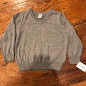 Carter’s gray v-neck sweater